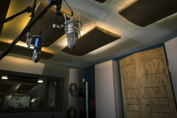 studio-mic.jpg