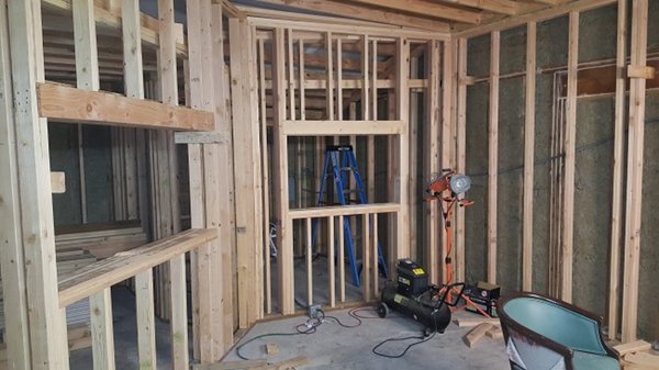 D4_Framing_inner_walls.jpg