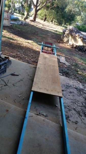 Fyrchek trolley.jpg (128.25 KiB) Viewed 62838 times Fyrchek trolley.jpg