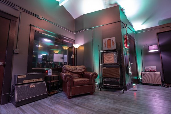 Live Room-5 copy.jpg